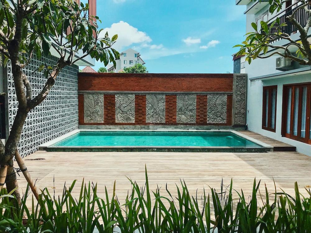 Perissos Echo Beach Canggu  Exterior photo